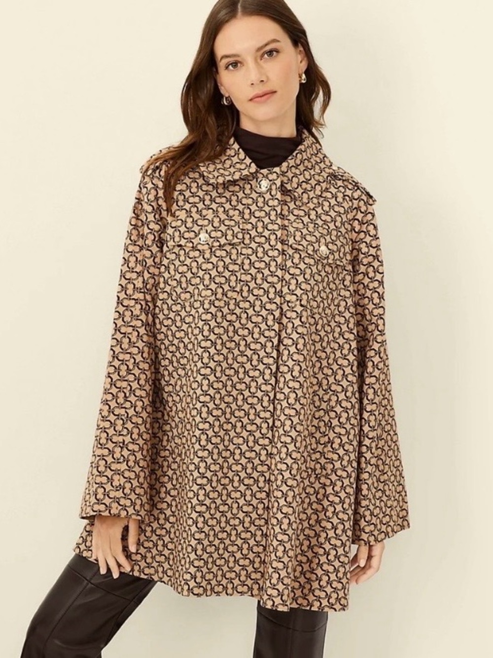 NWT Gorgeous Ann Taylor Link Print Swing Coat in Cafe Au Lait Color.